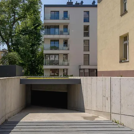 شقة Krowoderska With Balcony Near Center By Rent Like كراكوفيا