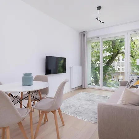 شقة Krowoderska With Balcony Near Center By Rent Like *